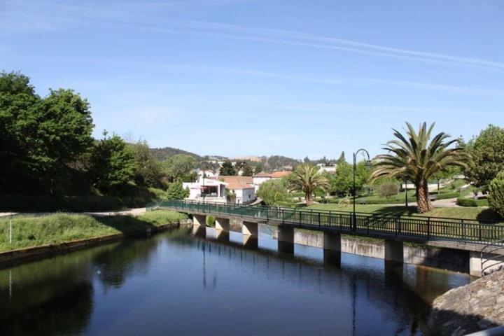 Hotel Quinta Dos 4 Lagares Serrazes Esterno foto